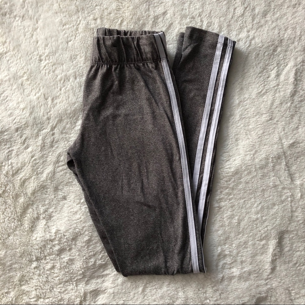 Gray leggings